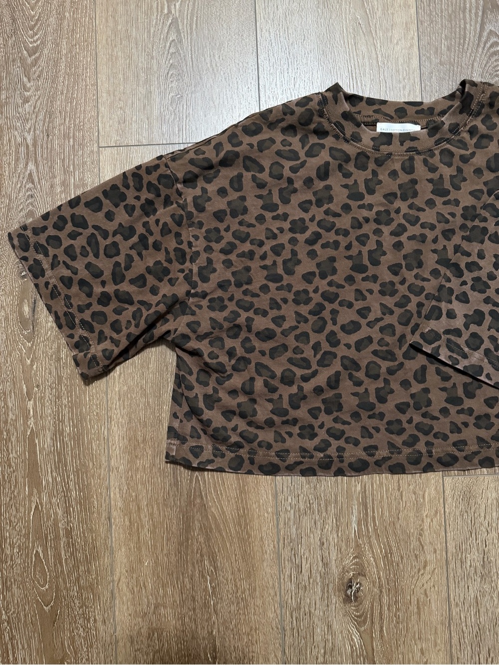 gaze Brown and Black Leopard Print Short Sleeve Top